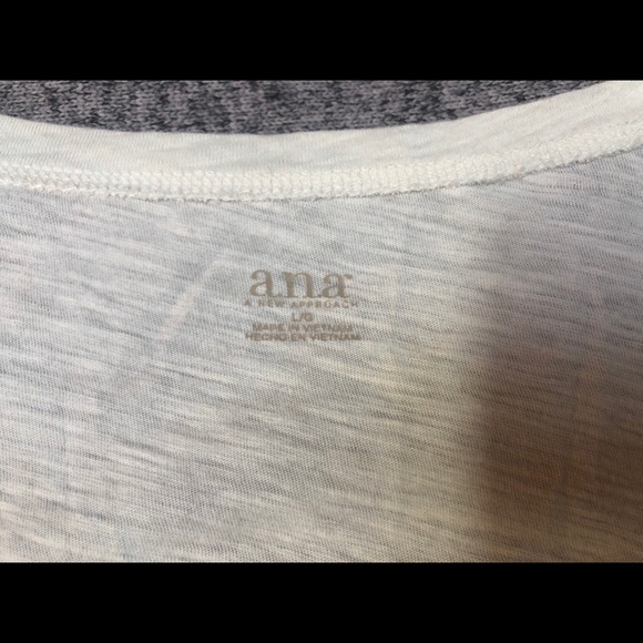 A.n.a Cream Long Sleeve Top Size Large - Picture 6 of 7